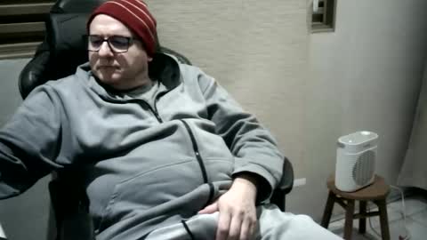 Snapshot of pattrom chatting on May 12, 12:52 am Patrom online show from May 12, 12:52 am