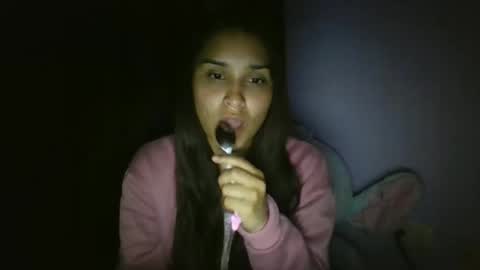 Pau online show from April 18, 5:44 am