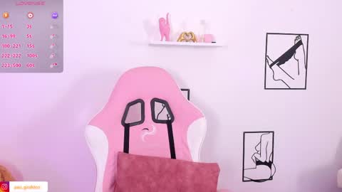 Paulina online show from April 10, 11:53 pm