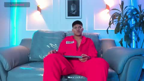 Snapshot of paul27__ chatting on November 28, 2:58 am paul27__ online show from November 28, 2:58 am