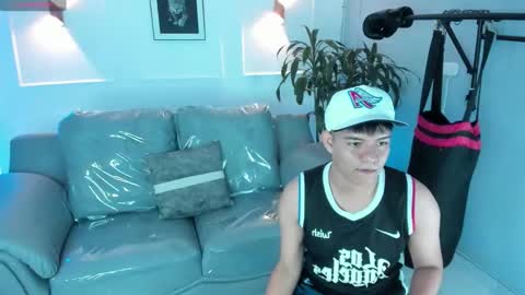 Snapshot of paul27__ chatting on December 2, 3:12 am paul27__ online show from December 2, 3:12 am