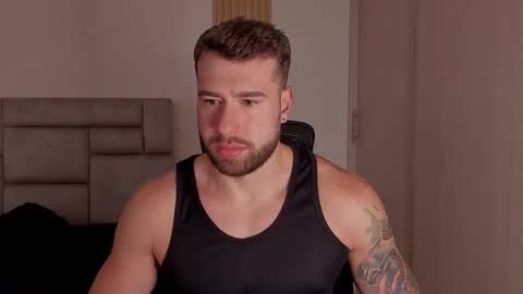 Snapshot of paul_roger chatting on December 2, 12:29 pm PAUL ROGER online show from December 2, 12:29 pm