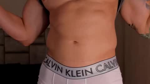 Snapshot of paul_roger chatting on December 7, 7:21 pm PAUL ROGER online show from December 7, 7:21 pm