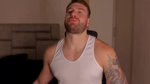 Snapshot of paul_roger chatting on December 24, 12:44 am PAUL ROGER online show from December 24, 12:44 am