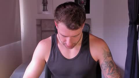 Snapshot of paul_roger chatting on February 16, 4:53 pm PAUL ROGER online show from February 16, 4:53 pm