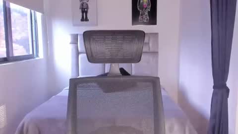 Snapshot of paul_roger chatting on March 5, 10:54 pm PAUL ROGER online show from March 5, 10:54 pm