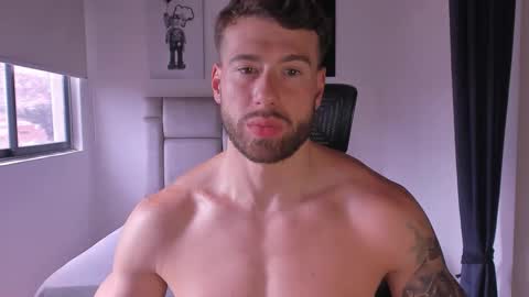 Snapshot of paul_roger chatting on March 12, 6:55 pm PAUL ROGER online show from March 12, 6:55 pm