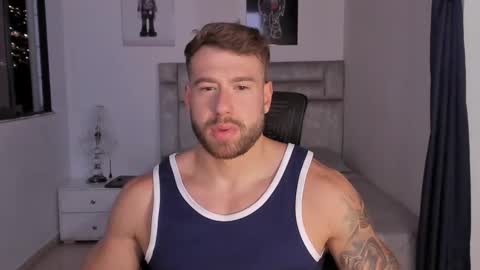 Snapshot of paul_roger chatting on September 13, 12:10 am PAUL ROGER online show from September 13, 12:10 am