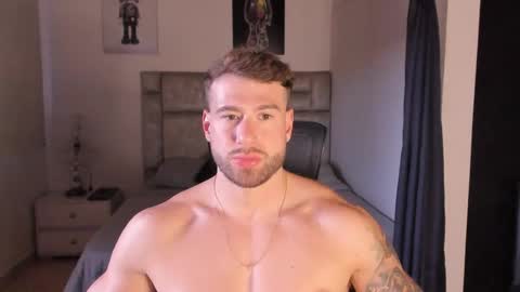 Snapshot of paul_roger chatting on September 15, 10:43 pm PAUL ROGER online show from September 15, 10:43 pm