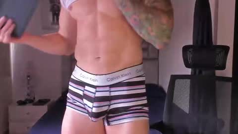 Snapshot of paul_roger chatting on September 29, 4:56 pm PAUL ROGER online show from September 29, 4:56 pm