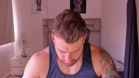 Snapshot of paul_roger chatting on December 14, 6:56 pm PAUL ROGER online show from December 14, 6:56 pm