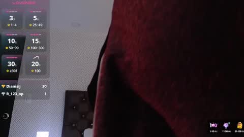 Snapshot of paula_anderson_ chatting on December 4, 8:07 pm PAULA online show from December 4, 8:07 pm