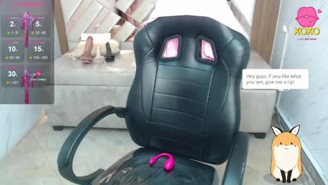 Snapshot of paula_b_ chatting on April 28, 12:43 pm Paula online show from April 28, 12:43 pm