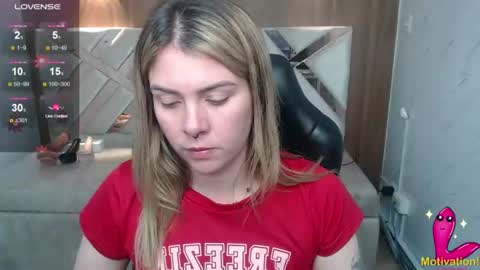 Snapshot of paula_b_ chatting on July 14, 12:44 pm Paula online show from July 14, 12:44 pm