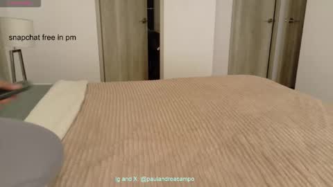 Paula Andrea online show from March 8, 6:50 am