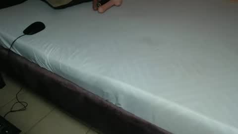 paualah online show from April 15, 4:30 am