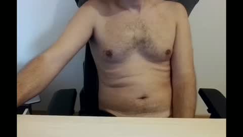 Snapshot of paulbazo83 chatting on November 3, 10:05 am paulbazo83 online show from November 3, 10:05 am