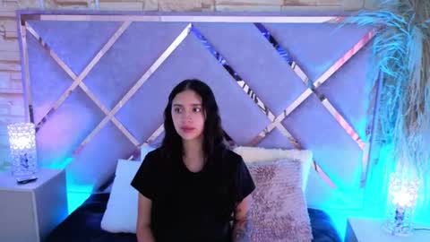 Snapshot of paulette_dupont_ chatting on June 22, 2:13 am paulette_dupont_ online show from June 22, 2:13 am