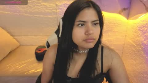 Snapshot of paulette_v chatting on July 4, 1:06 pm Live 800am 200pm COLOMBIAN HOUR online show from July 4, 1:06 pm