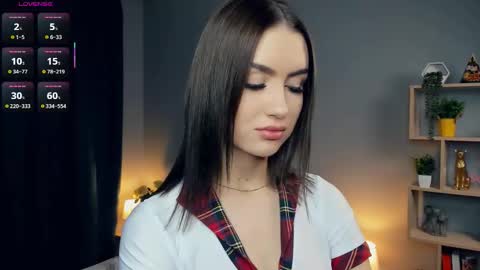 Snapshot of paulettelafevre chatting on October 16, 7:15 pm Eva online show from October 16, 7:15 pm