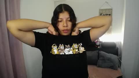 Snapshot of paulina07_ chatting on May 15, 3:41 pm paulina07_ online show from May 15, 3:41 pm