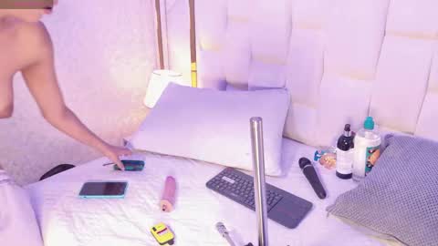 Paulina  online show from June 1, 10:00 pm