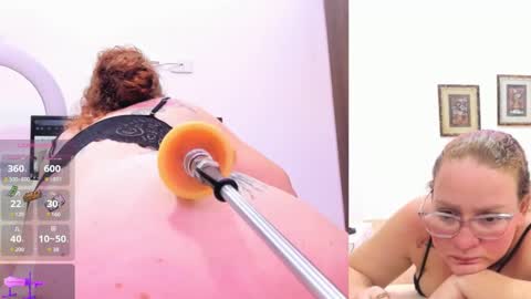 Paulina Davis  online show from January 29, 9:33 am