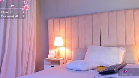 Snapshot of paulina_monrroy_ chatting on January 22, 10:37 pm paylina monroy online show from January 22, 10:37 pm