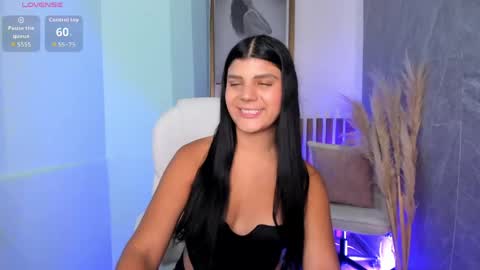 Paulina Belle online show from April 8, 2:39 pm
