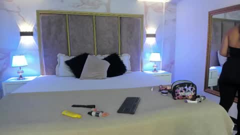 Paulina online show from November 29, 11:35 am