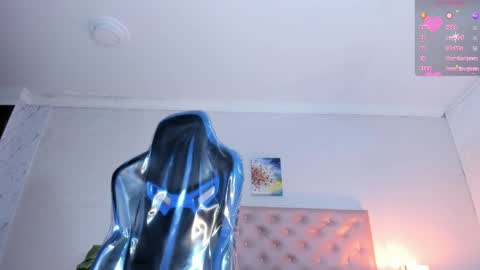 PaulinaSaennz online show from April 5, 2:03 pm