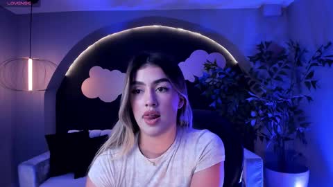 Paulina Santos  online show from March 1, 6:54 pm