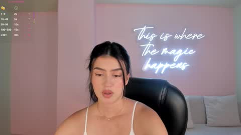 Paulina Santos  online show from September 27, 7:30 pm