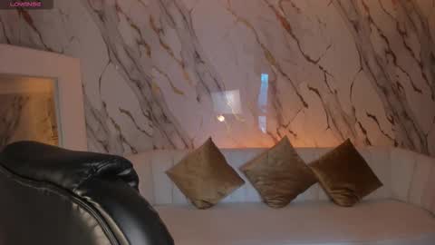 Paulina Santos  online show from October 9, 8:07 pm