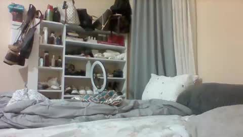 pauline19932016 online show from October 30, 1:12 pm