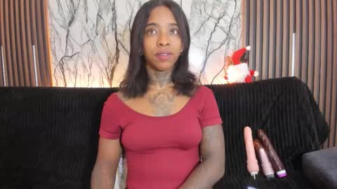 Pauline online show from December 2, 3:12 am