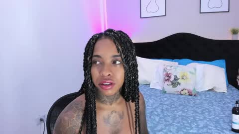 Pauline online show from April 11, 3:55 am