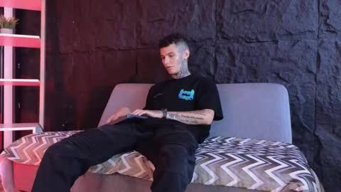 Paulo online show from January 9, 9:38 pm