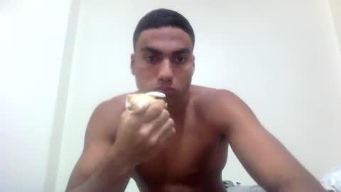 paulo online show from April 15, 7:58 pm