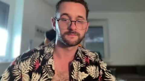 love bush online show from September 8, 4:39 pm