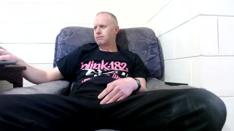Snapshot of paulstevenson2064 chatting on August 5, 5:21 am paulstevenson2064 online show from August 5, 5:21 am