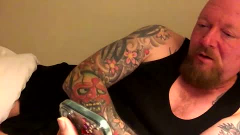 Snapshot of paulyb445 chatting on October 29, 3:42 am paulyb445 online show from October 29, 3:42 am