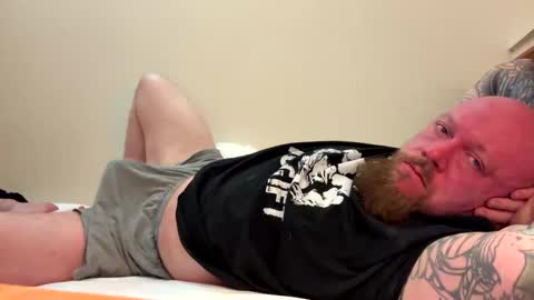 Snapshot of paulyb445 chatting on December 16, 6:57 pm paulyb445 online show from December 16, 6:57 pm