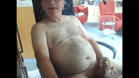 Snapshot of pavlovsdog2006 chatting on September 24, 8:50 am Pavlov aka Peter online show from September 24, 8:50 am