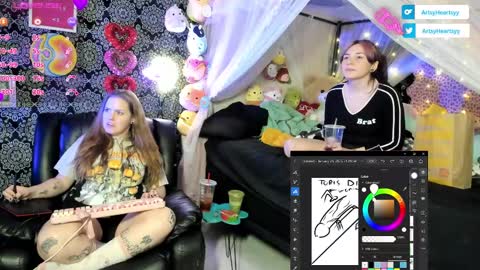 ArtsyHeartsyy online show from January 30, 5:30 am