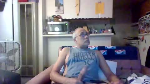 pawgkiller online show from October 18, 4:37 am