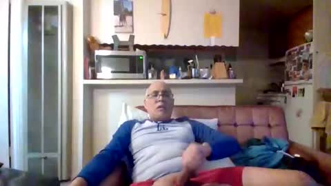 pawgkiller online show from November 18, 3:45 am