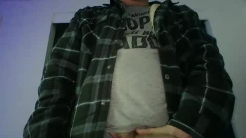 Snapshot of pawgpusslover chatting on January 13, 3:01 am pawgpusslover online show from January 13, 3:01 am