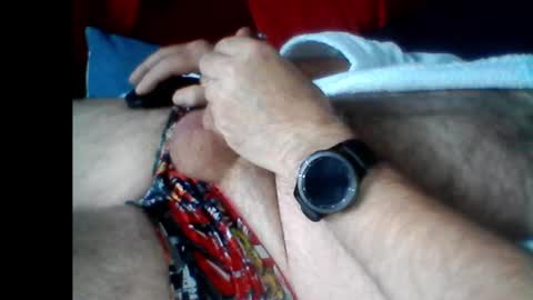 Snapshot of pbemid chatting on December 12, 10:02 am Papabear online show from December 12, 10:02 am