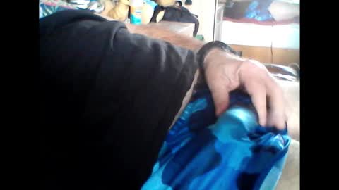 Snapshot of pbemid chatting on February 24, 11:21 am Papabear online show from February 24, 11:21 am